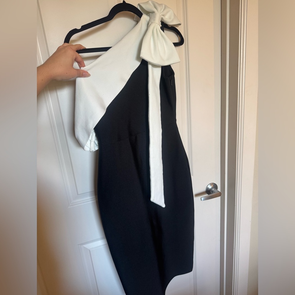 Bella barnett dress